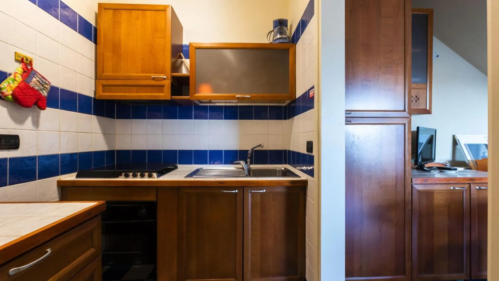 شقة Charming Townhouse With Pool And Garden بيبيوني 0*,  إيطاليا